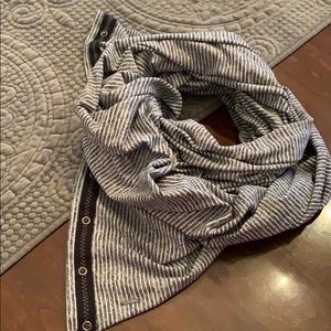Lululemon vinyasa scarf